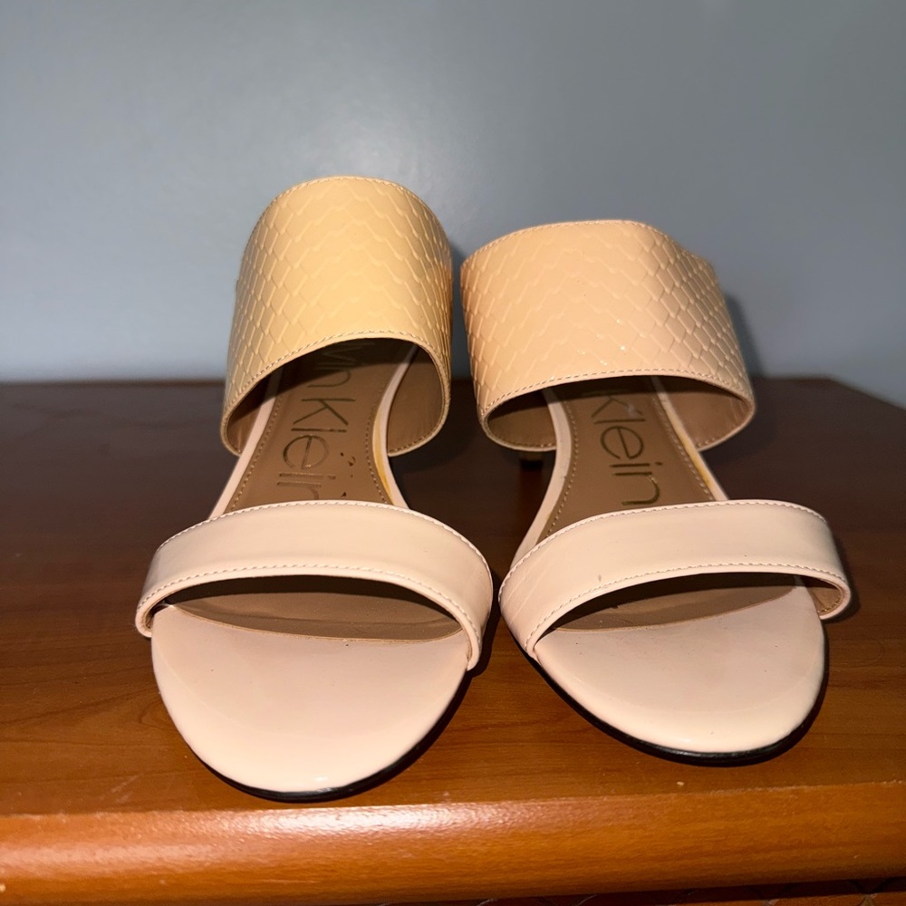 Calvin Klein Women's Cream Sandals